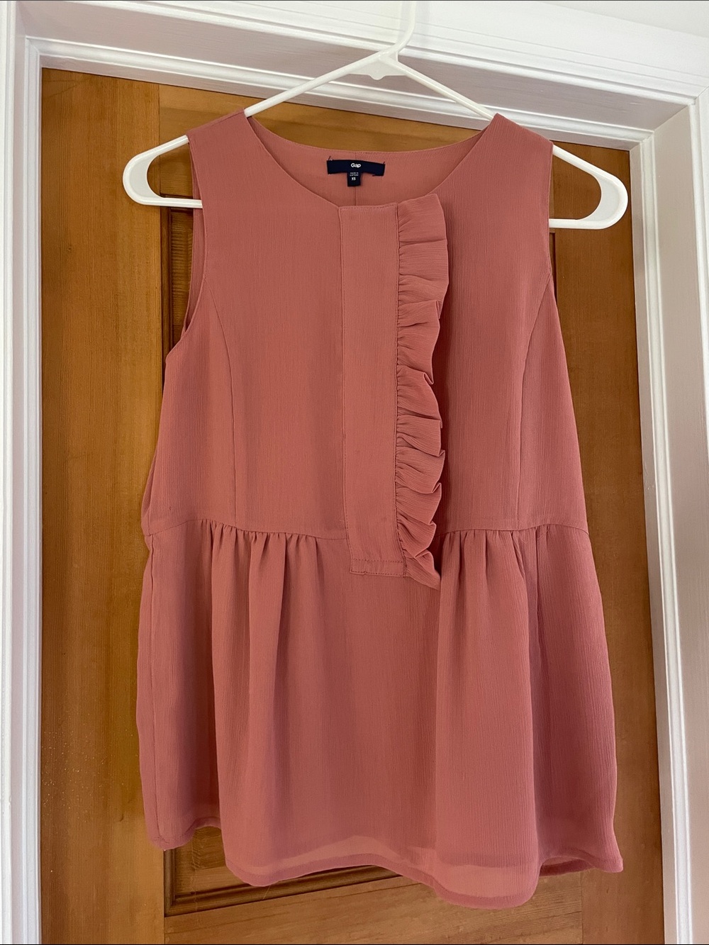 GAP Dusty Rose Ruffle Peplum Sleeveless Camisole